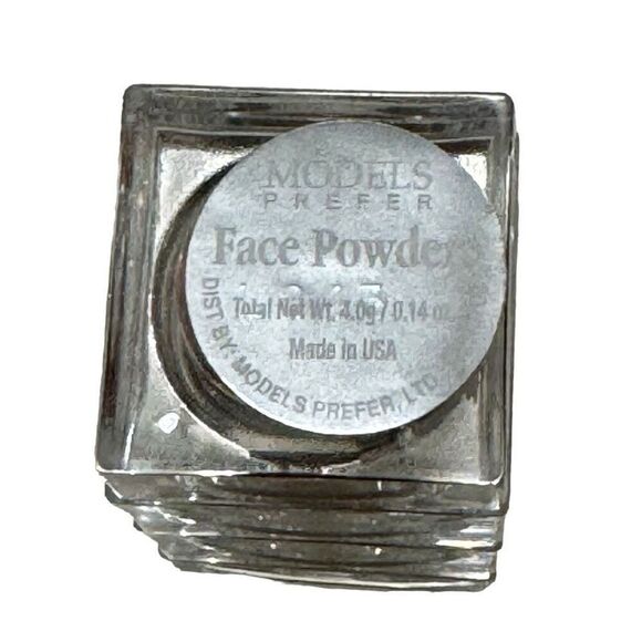 Models Prefer Ready-to-Wear Stackable Face Powders - NEW 0.14 oz - Picture 2 of 7